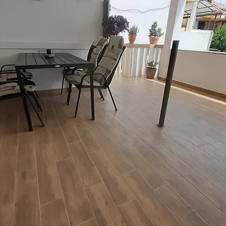 Apartment G&m Bibinje