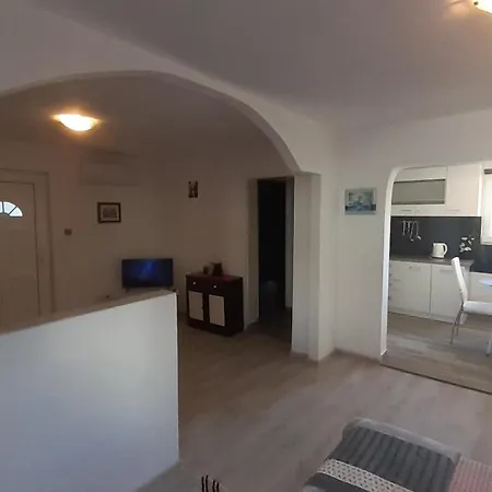 Apartment G&m