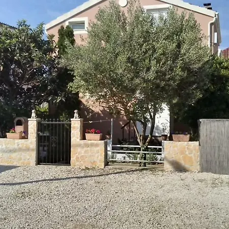 Apartment G&m *