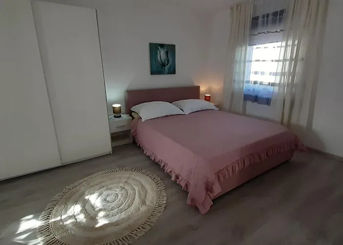 Apartment G&m Bibinje